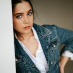 Rashmi Agdekar Instagram - Denim Days w/ 📸- @gauravhingne | styled by @dhwanii.jain 💙 #denim #love #sundaypost