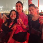 Rashmi Agdekar Instagram - Teenage dream of watching them Live 🥹 @imaginedragons @cigsaftersex @thestrokes & many more ❤️ A weekend done right at @lollaindia ⚡️ Thank you @budweiserindia @budweiserbeats for making this happen✨ #GetYourBeatsOn #BudXLolla #lollapaloozaindia