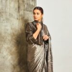 Rasika Dugal Instagram - 🌗 Outfit: @raw_mango Jewellery: @aaharya MUA: @mayura_makeup_hair Hairstyling: @vithikajaiswal Styling: @who_wore_what_when 📸: @sagarmohite96