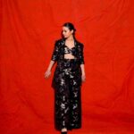 Rasika Dugal Instagram - Filmfare OTT night ❤️🖤 #FilmfareOTTAwards2023 @filmfare #AboutLastNight Outfit: @paulmiandharsh Jewellery: @romanarsinghaniofficial MUA: @mayura_makeup_hair Hairstyling: @bhaktilakhani Styling: @who_wore_what_when 📸: @sagarmohite96