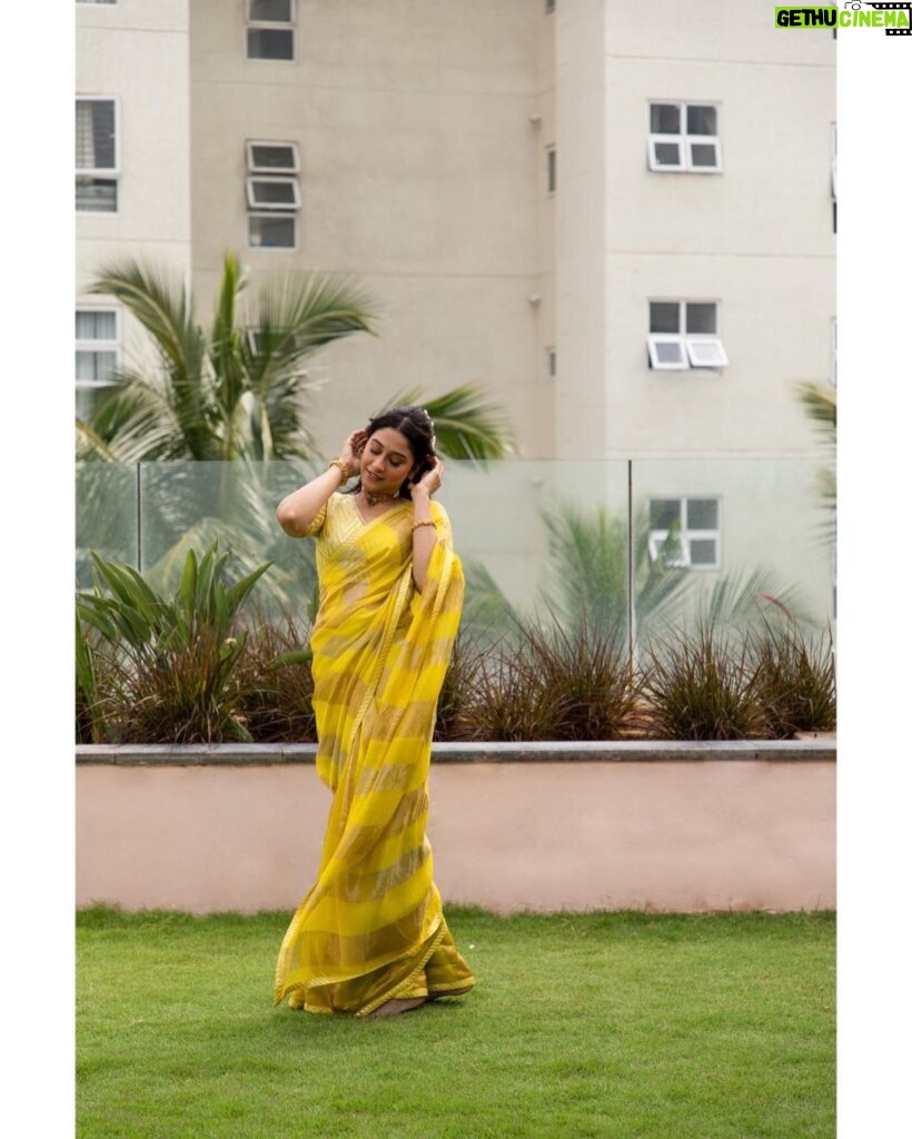 Regina Cassandra Instagram - Ellamey nEe dhaan…. @soigne_official_ @sobariko @kalyanjewellers_official @hairbydrishya @jenimakeupartist07 @mukil_vendhan_photography