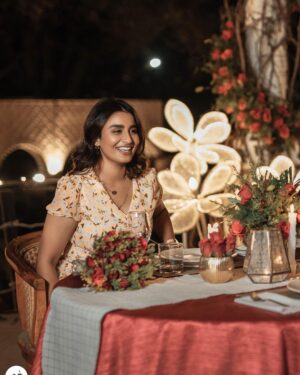Reshma Muralidharan Instagram - More than i write you can see, feel my happiness in it .. 🙈🥹 thank you musee @madhanpandian 🖤  for this beautiful unexpected  dinner date surprise .. who doesn't love  a date 😉 ....
This place is where we got married and that was the most surprising thing 🙈🥹 .... lots and lots of love and hugs to you 💋 muah ... 
once again Thank you @sppgardens  you always give what we want and this beautiful idea you have came up with will make so many people happy in tears surprising their loved ones family friends ..😍❤️ once again thank you😊
And @jenovin_05 and his team did a great great job they gave us privacy and at the same time so many Beautiful pictures for memories 🥹❤️ thank you team
  Photography and video @crackjackphotography 
Location @sppgardens