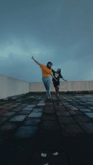Reshma Muralidharan Instagram - A beautiful breezy evening made us to dance in rain with Rambuttan ( remiii ) 🫶🏽 🌧️ #sista