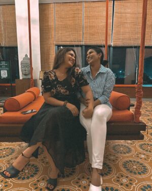 Reshma Muralidharan Instagram - Kannae… kannae..
Ellaam nee thaanadi....
Ende muthusee wishing you a very happy birthday @its_shabana_ 🩵
Miss being with you a day without meeting you is empty , like i dont have any memories to remember .I have each n everyday to tell story coz of you 😝😉 see you soon 🥂 i love you so much pakudss.. 
ende shundra muthanoooo nee 🙈🫶🏽🩵