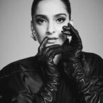 Rhea Kapoor Instagram – R I C K from a few seasons ago 🩶 For the @elleindia List tonight 🩶
Outfit : @rickowensonline 
Earings : @monies_official
Gloves : @paularowangloves
Hair – @bbhiral 
Make up – @tanvichemburkar
Styling : @rheakapoor @manishamelwani @sanyakapoor @abhilashatd 
Style team : @niyatiij @iambidipto_ 
Managed by : @neeha7 
Images : @kunalgupta91