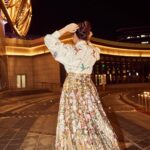 Richa Chadha Instagram - I recently got asked by a drunk woman at a party if I am insecure because my husband is good looking… watch the last picture here to see, how he takes care of me… and also, drunk woman, thank you for reminding me that women can be misogynistic too! Wearing the man we began our wedding celebrations with @rahulmishra_7 ! ❣️ 👗 @rahulmishra_7 💎@anmoljewellers 💄 @shaylinayak assisted by @vickyvandre Hair @ramihalder Styled by @anishagandhi3 @rochelledsa 📸 @saurabh_sonkar Love you @alifazal9 🫶🏽 . . #LogDimagChaatRaheHain #richachadha