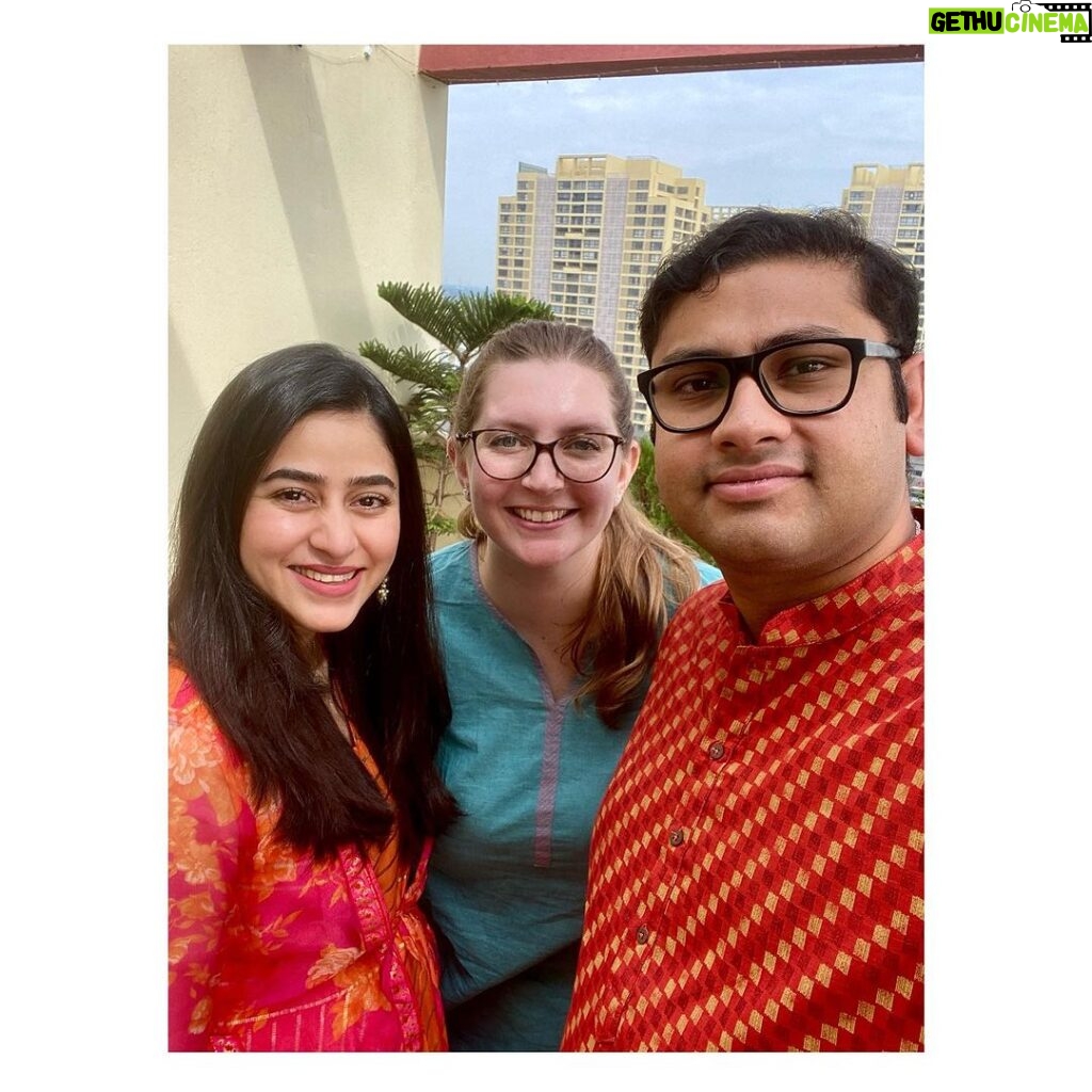 Ridhima Ghosh Instagram - Bhai Phota! ♥♥♥ @_abhishekghosh @gauravchakrabarty @amyshark96