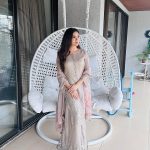 Ridhima Pandit Instagram - Festive SZN ✨💫 . . . Wearing @labelvarsha PR @_anushkapuri_ . . . #ganpatibappamorya #indian #festivewear Mumbai, Maharashtra