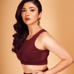 Ridhima Pandit Instagram - 🤎🤎🤎 . . . . Shot by- @pradhumna.sharma Makeup- @meenalvidhani Hair- @makeupdiarybyrk Styled by: @_anushkapuri_ Outfit- @coverstoryfsl Accessories- @anaqajewels Haathphool- @funkumaharani Assisted by-@stylebygull . . #ridhimapandit
