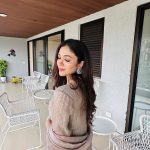 Ridhima Pandit Instagram - Festive SZN ✨💫 . . . Wearing @labelvarsha PR @_anushkapuri_ . . . #ganpatibappamorya #indian #festivewear Mumbai, Maharashtra