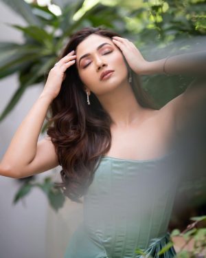 Ridhima Pandit Instagram - "Let your smile change the world, but don't let the world change your smile." 😃
.
.
.

📸: @nikhil.p.sawant
👗: @krishi1606
Wearing a custom creation by : @priyanshiij_
Accessories : @milsilaccessories
💄 : @mua_blissvinali
Hair : @makeupby.apurva
.
.
#ridhimapandit