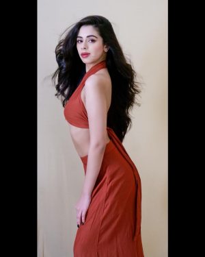 Ritika Badiani Instagram - थर्स्ट-trap