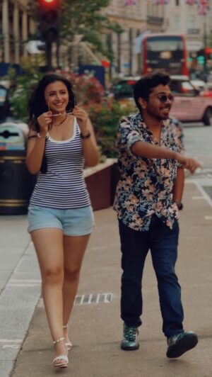 Ritika Shrotri Instagram - Obsessed! 
When you get an early pack up 

#obsessed #uk #streets #reelitfeelit #vibe #vibing