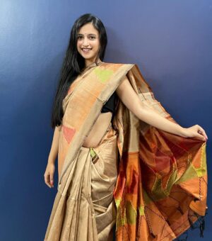 Ritika Shrotri Instagram - Saree 🤍
Thank you for this beautiful saree @mysilklove 
Do check their collection! 

#saree #traditional #simple #photooftheday #smile
