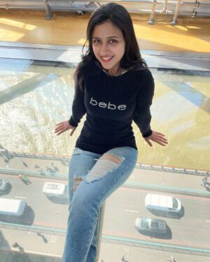 Ritika Shrotri Instagram - आज मैं ऊपर, आसमाँ नीचे

#photooftheday #towerbridge #london #wandering