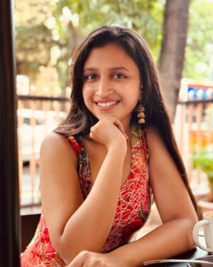 Ritika Shrotri Instagram - After eating modak for 3 days straight 

#photooftheday #cheat #days