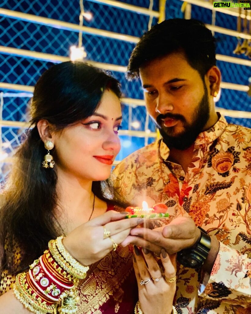 Riya Dey Instagram - 1st Diwali as husband & wife😌🪔 Tons of Diwali wishes to all of you from us..❤️🙏🏻 #swipeleft ⬅️ #happydiwali #light #love #happiness #togetherness #strongertogether #positivevibes #husbandwife #firstdiwali #festival #festivewear #festivevibes #ootn #sunilria🎊👩‍❤️‍👨🎊 Home