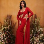 Riyaa Subodh Instagram – Feeling redilicious. 🍒 ♥️ 
.
.
#saree #sareelover #print #ad #designersarees #ootd #red #happyme #modellife #instagram ##trending #indianmodel #thankyougod