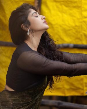 Roshni Prakash Instagram - It’s her time 🐝

P.C : @arunprasath_photography ✨