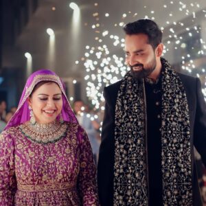 Saba Ibrahim Instagram - Tera sath hai kitna pyara ❤️ 
Ma sha Allah..
Alhamdulillah..
.
.
.
Jewellery: @gehnajewellers1 x @dinky_nirh

Photography - @theglamweddingofficial
@rajvirsainiofficial 

.
.

#mumbaireception#sabasunnykishaadi#sabasunnyreception#ibrahimfamily#sabasunny#couple#wedding#