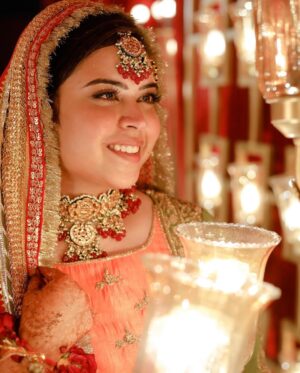 Saba Ibrahim Instagram - Mehendi tere naam ki ❤️
.
.
Photography - @theglamweddingofficial
@rajvirsainiofficial 
@refineartist @officialvarungupta 
@anujkuamr_verma
.
.
Decor n events - @vowsvachan @houseofvivaah 
.
.
Outfit - @ms.dipika ❤️
.
.
Makeup - @im_mr_ketzsolzofficial_ 
Hair - @shahingilani 
.
.
.
.
#sabasunnykishaadi#sabakishaadi#mehendi#mehendikiraat#outfit#mehendioutfit#mehendilook#wedding#weddingoutfit