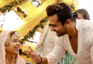 Saba Ibrahim Instagram - Meri nanhi pari❤️ 
#haldiceremony 
#sabakishaadi #sabasunnykishaadi 
@vowsvachan 
@📸 @theglamweddingofficial
@rajvirsainiofficial 
@refineartist @official_varun_gupta 
@anujkuamr_verma