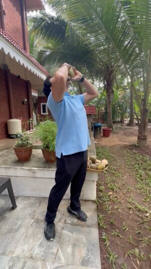 Sachin Tendulkar Instagram - If the real world is called reality, should this beautiful world of nariyals 🥥🌴be called ‘Nariyality?’ 😋

#goadiaries #coconut #vacation #throwback