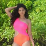 Saiyami Kher Instagram - Sea, you are always on my mind…