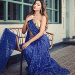 Sana Sultan Instagram - Glowing a lil different Lately🥰✨ . . . . . . . . . . 📸: @mdadverd_official H & M : @colourdust_by_madihasiddiqui Outfit: @anshulvimal3