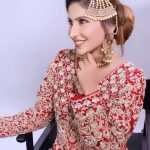 Sana Sultan Instagram - Wowiee!!! Whatta Beautiful Day & a fantabulous Shoot with @forever52india ! Simple yet super Elegant bridal look down by the very fab @makeupbymadhulikavikram 🤍 with all the amazing products from @forever52india , the highlighter clearly being one of my most fav products! As i said in the Video, I am Born to Shine baby🥰🔥💫