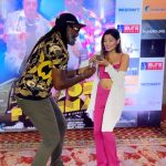 Sana Sultan Instagram - This shoot was so much fun on the latest catchy track “Oh Fatima” featuring @chrisgayle333 @arko.pravo.mukherjee OH FATIMA Out Now 🔥 #ohfatima #ArkoxChrisGayle #Arko #ChrisGayle #NewSong #sanasultan #sanasultankhan @arko.pravo.mukherjee @chrisgayle333 @arunsjsingh @elite.sports.m @freakout_ent @nishant.dayal @ramjigulatiofficial @ssubsingh @dhartigulati @rhsharma504 @shankarabhishek @coloristsandy @myqyuki