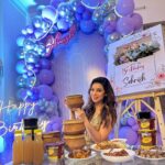 Sehrish Ali Instagram - Thank u @biryanibykilo for sending me my khushiyon ki handi💫❤️ On my Birthday ❤️💫 Mua @sunny_makeup_artist Hair @siddhi_hairstylist