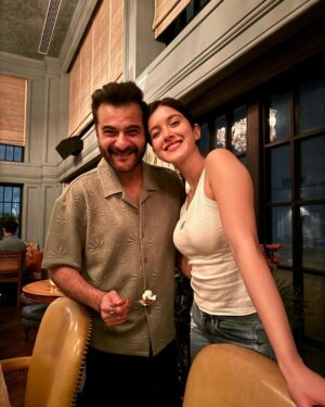 Shanaya Kapoor Instagram - Happy birthday dad ❤️ love you! ❤️