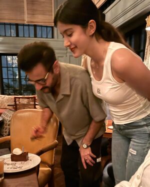 Shanaya Kapoor Instagram - Happy birthday dad ❤️ love you! ❤️