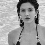 Shanaya Kapoor Instagram - Tans fade, memories last forever. Sea you soon..💫🧜🏻‍♀️🌊💛🦞🌈👙🌺🍦🌅 @transmaldivian