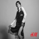 Shanaya Kapoor Instagram - Here's to us, being United By Fashion forever! ⭐️ #HM #HMindia #Myntra #HMxMyntra @hm @myntra #ad