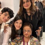Shanaya Kapoor Instagram – Swipe to add a family member 😋❤️