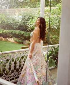 Shanaya Kapoor Instagram - caught in a daydream 💭