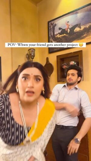Shireen Mirza Instagram - Izzat hi nahi hai 🤦🏽‍♀️

#trending #reelsindia #reelsinstagram #trendingreels #trendingaudio #instagood #fyp #shireenmirza #explore #comedy #fun #réel #reelsinstagram #husbandwife #actor #pravishtmishra 

[ colourful, joy, trend, love ]
