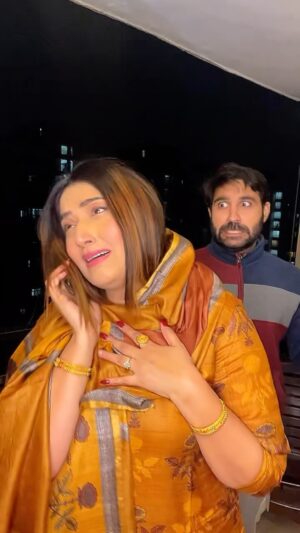 Shireen Mirza Instagram - Main nhi rehna ithhe 😩😩😩.
.
.
.
.
.
.
.
.
.
#reelsinstagram #reels #reelitfeelit #trending #trendingreels #trendingsongs #trendingviral #marriage #couple #couplegoals #fyp #trending #reels #funny #adventure #haseen #husbandandwife #friends #bff 
#instagood #fyp #comedy #ootd #viral #reelsinstagram #laugh #punjabi