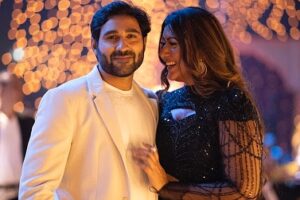 Shireen Mirza Instagram - Our Parivar in Star Parivar!

#team #yhc #spa 

Picture credits to @camcraftproductions 👏
Make up @swatidedhia_makeup 
Outfit @the_chess_room 
Jewellery @aquamarine_jewellery