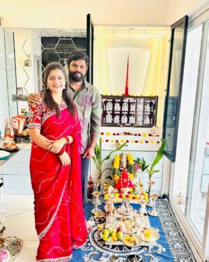 Shiva Jyothi Instagram - వినాయక చవితి శుభాకాంక్షలు… మీ అందరికి…

Saree @dakshaaa_collections 
.
.
.
#vinayakachavithi #2023ganeshchaturthi #2023ganeshfestival #ganeshchaturthi #ganesha #ganeshutsav #mangalamurthi #shivajyothi #jyothakka