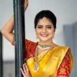 Shiva Jyothi Instagram - No one can ever say no to the magic of a saree ❤️❤️❤️ Makeover by @makeoverbyswathiraj ❤️ Saree& blouse @pinkpetalsdesignhouse❤️ Jewellery @jewelleryforher3 ❤️ Clicks @cg_capturess Retouch @bkmfilms #saree #sareelove #newpost #instagram #instagood #event #photoshoot #desingerwear #shooting #shoot #shootingfun #jewelry #makup #hairstyles #photography #pics #shivajyothi #jyothakka