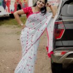 Shiva Jyothi Instagram - Paint your soul with the colors of self love. ❤️🫶💙 Saree @label_dishana ❤️ Pics @thehashtag_photography ❤️ #newpost #instagram #instagood #happiness #love #selflove #saree #sareelove