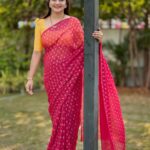 Shiva Jyothi Instagram - Life is a test, give it your best. ❤️❤️❤️❤️ Saree @label_dishana ❤️ #newpost #instagram #instagood #pics #jyothakka #shivajyothi #saree #sareelove