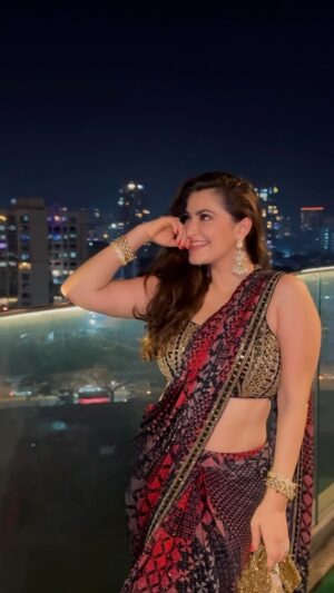 Shivaleeka Oberoi Instagram - Throwin’ it back a lil ❤️✨