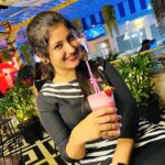 Shivani Sangita Instagram - Whata beautiful night it was🌃✨ A proper well spent SUNDAY ❤️ #happinessinlittlethings . . Loving this song.. . . Thank you @panigrahipriyankaa_official & @smarakdashh for having me 🥰🤗