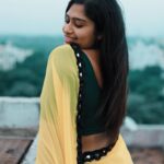 Shobanaa Uthaman Instagram - Don't grow up too fast too soon...save some time for dreaming 💯 . . . . . . . . . . . #chennai#ootd#kollywood#bollywood#pose#instadaily#instagood#instacool#model#modelling#saree#saree#tamilponnu#promoter#promotion#collaboration#vijaytv#vijaytvserial#vijaytelevision#vijaytvshow#muthazhagu Chennai, India