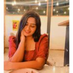 Shobanaa Uthaman Instagram - Everyday begins with expectations and ends with experiences 🙏🤞🏻 . . . . . . . . . . . #chennai#ootd#kollywood#bollywood#pose#instadaily#instagood#instacool#model#modelling#saree#saree#tamilponnu#promoter#promotion#collaboration#vijaytv#vijaytvserial#vijaytelevision#vijaytvshow#muthazhagu Fika Chennai
