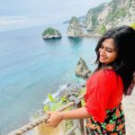 Shobanaa Uthaman Instagram - Diamond beach, Nusa Penida 📍 . . . . . . . . . . . #chennai#ootd#chennaifashion#chennaifashionblogger#fashionblogger#chennaimodel#chennaiphotographer#kollywood#bollywood#potraitphotography#pose#instadaily#instagood#instacool#okbye#model#chennaimodel#saree#saree#tamilponnu#promoter#promotion#collaboration#vijaytv#vijaytvserial#vijaytelevision#vijaytvshow#muthazhagu#bali#nusapenida#diamondbeach Diamond Beach Nusa Penida